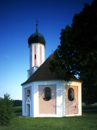 Pinhole/Zwiebelturmkirche